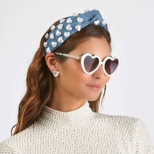 Lele Sadoughi Mother of Pearl Sweetheart sunglasses